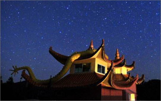 我喜欢夏天的夜晚开头写一段话