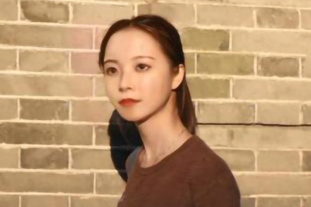 华智冰是真人还是机器人模型？