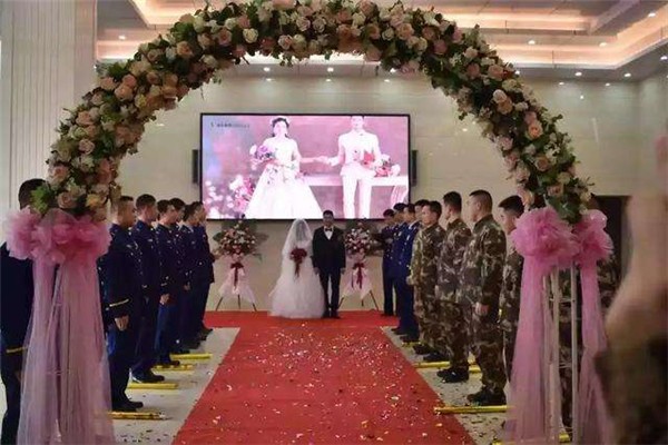 幼师和消防员的爱情令人羡慕，有个消防员男友是一种怎样的体验？