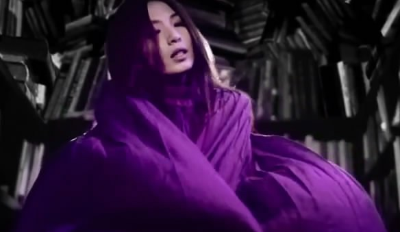 你是魔鬼中的天使是什么歌谁唱的？