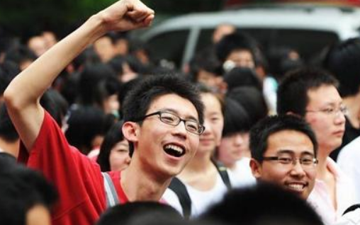 【高考.....本科提前批的什么时候补录呢，我错过了提前批志愿的填写？后悔莫及