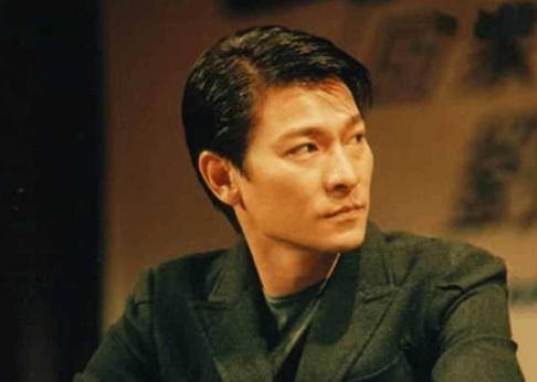 当时刘德华在东北被绑架，为何只有赵本山帮了忙？