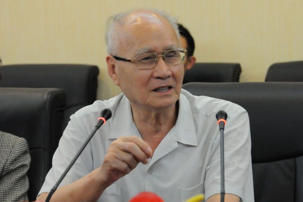 叶挺的后代都是做什么的 ？