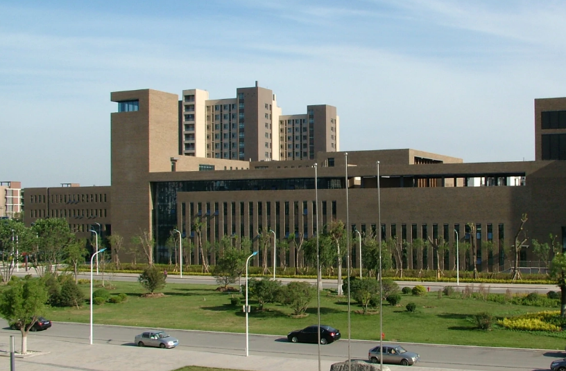 天津工业大学 一共几个校区，都在哪里呢？