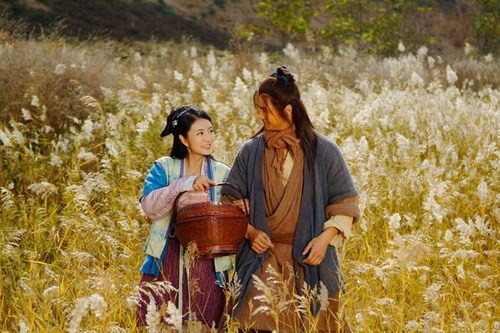 安以轩曾在《牛郎织女》中演什么角色？她在剧中的造型如何？