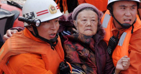 2021最后一天消防员救出6人后牺牲，这名消防战士究竟是谁？
