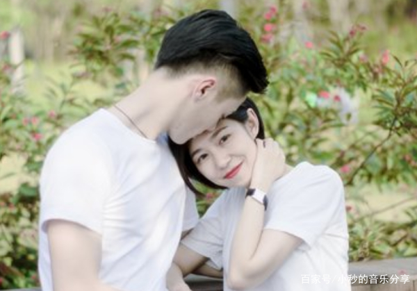 为什么现在有的女生喜欢比自己年龄大的男生？她们是如何想的？