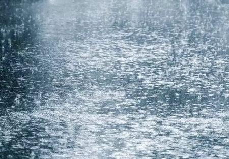 广东多地实施人工增雨，你觉得原因是什么?