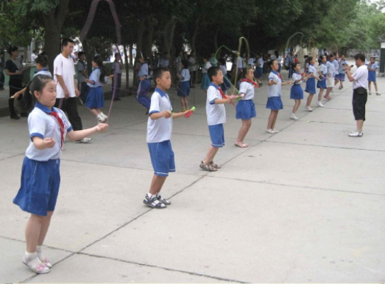 “小学一年级”英文怎么翻译？