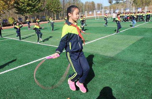 小学生跳绳1分钟多少个为标准?