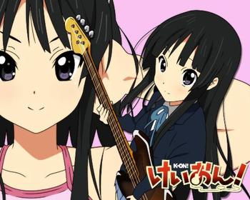 谁有轻音少女澪唯律三个人的图片啊？