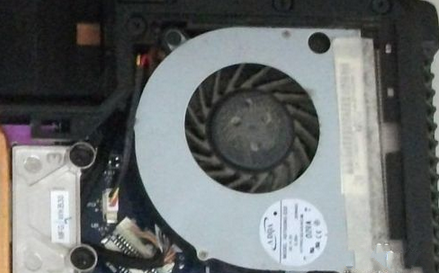 我的是HP ENVY 6 Notebook PC 笔记本怎么拆机清灰？
