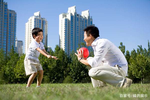 让孩子多玩哪12个小游戏，可以锻炼孩子的手眼协调能力？