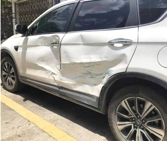 皮卡撞SUV11次处理结果是什么？
