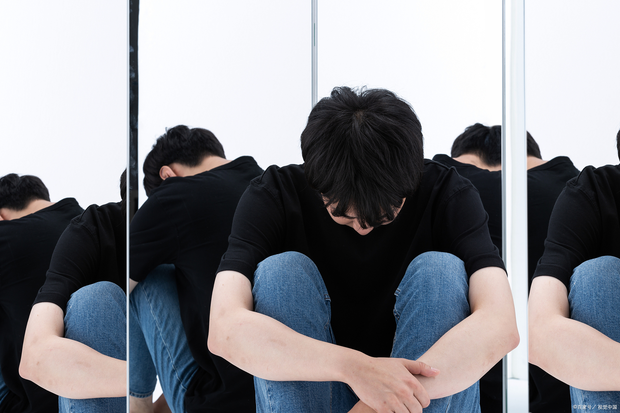 总觉得有人在关注我，活得拧巴纠结，心里堵得慌，该怎么办？