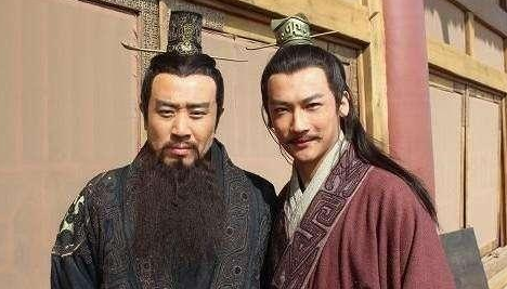秦始皇与公子扶苏关系如何，为何没把皇位给公子扶苏？