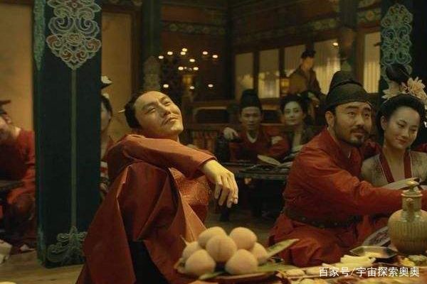 除了妓围以外，古代皇宫没暖气空调为了过冬还有什么方法？