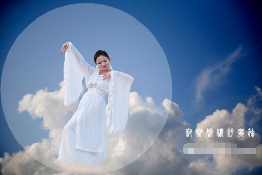 寂寞嫦娥舒广袖是哪首诗里的？