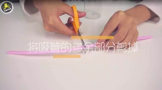 试一试，怎么样用一个矿泉水瓶和两根吸管制作一个口吹喷雾器