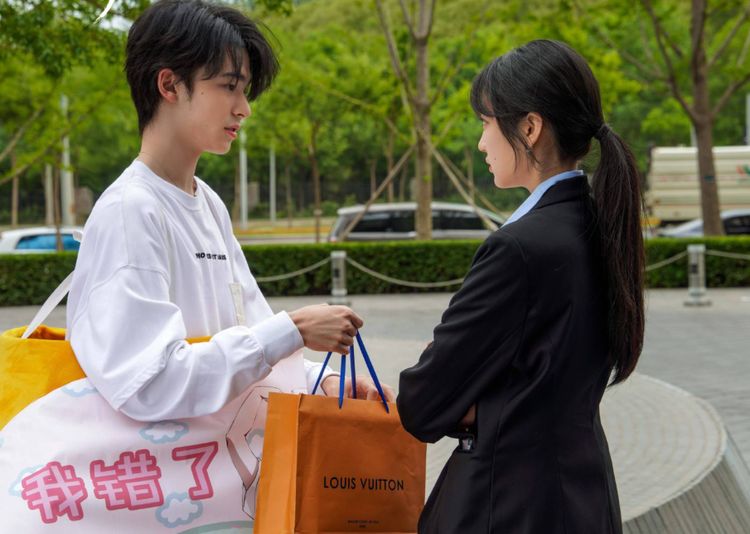 《我在他乡挺好的》中，许言和沈子畅为什么会分手？