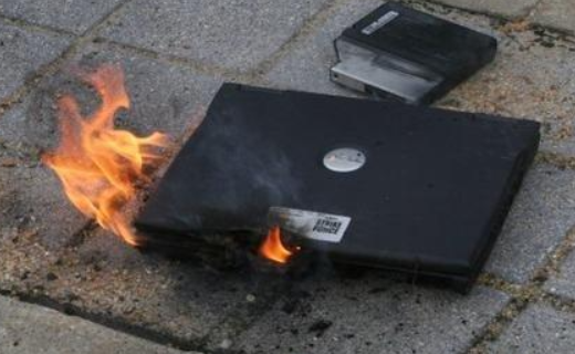 电脑着火了怎么办?