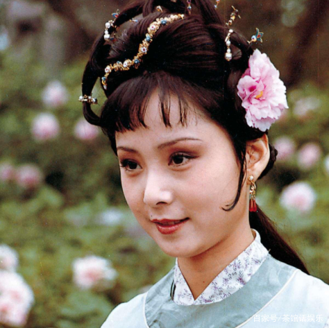 著名音乐人苏越狱中离世，替夫还债的妻子安雯如今过得怎么样？