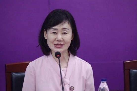 沉迷美容的副校长被匿名诬告20余次，她究竟做了哪些违纪违法的事？