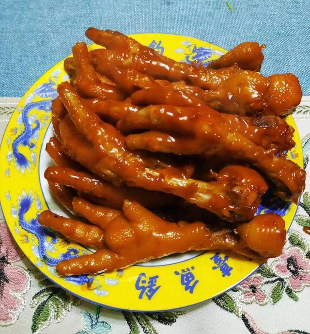 鸡爪怎么卤制才好吃？