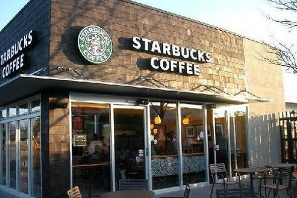 星巴克可以个人加盟开店吗？