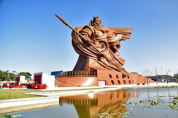 荆州巨型关公像主体外观青铜片已拆除，为什么要拆除关公雕像？