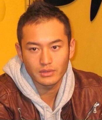 黄晓明的直角头上了热搜,直角头是一种怎样的头型?