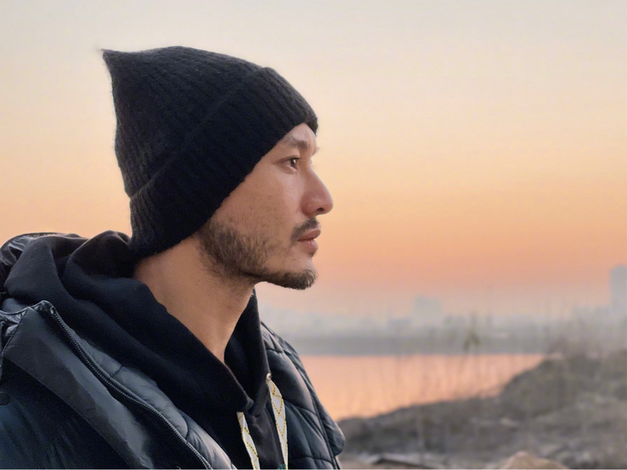 黄晓明的直角头上了热搜,直角头是一种怎样的头型?