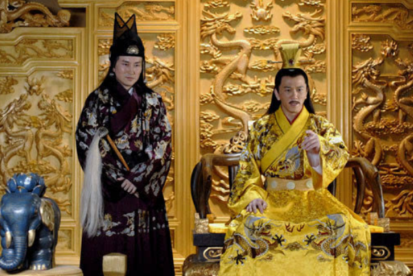 崇祯帝做了一个怪梦，大臣们纷纷道贺，为何只有一个人特立独行？