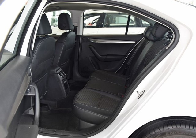 本田思域和明锐哪个好?