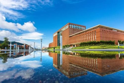 三本的分数线是多少分