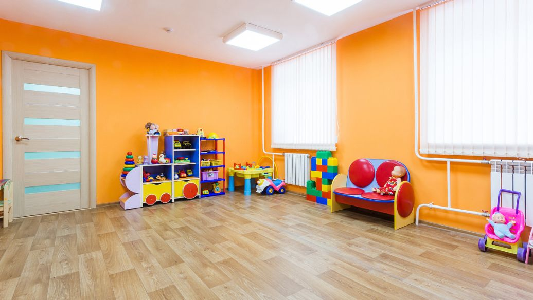 深圳一幼儿园连通在建地下会所,街道办是否存在重大失职的嫌疑?